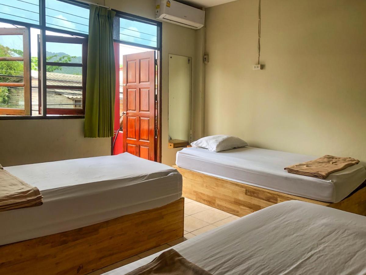 Echo Beach Hostel Baan Tai Eksteriør billede