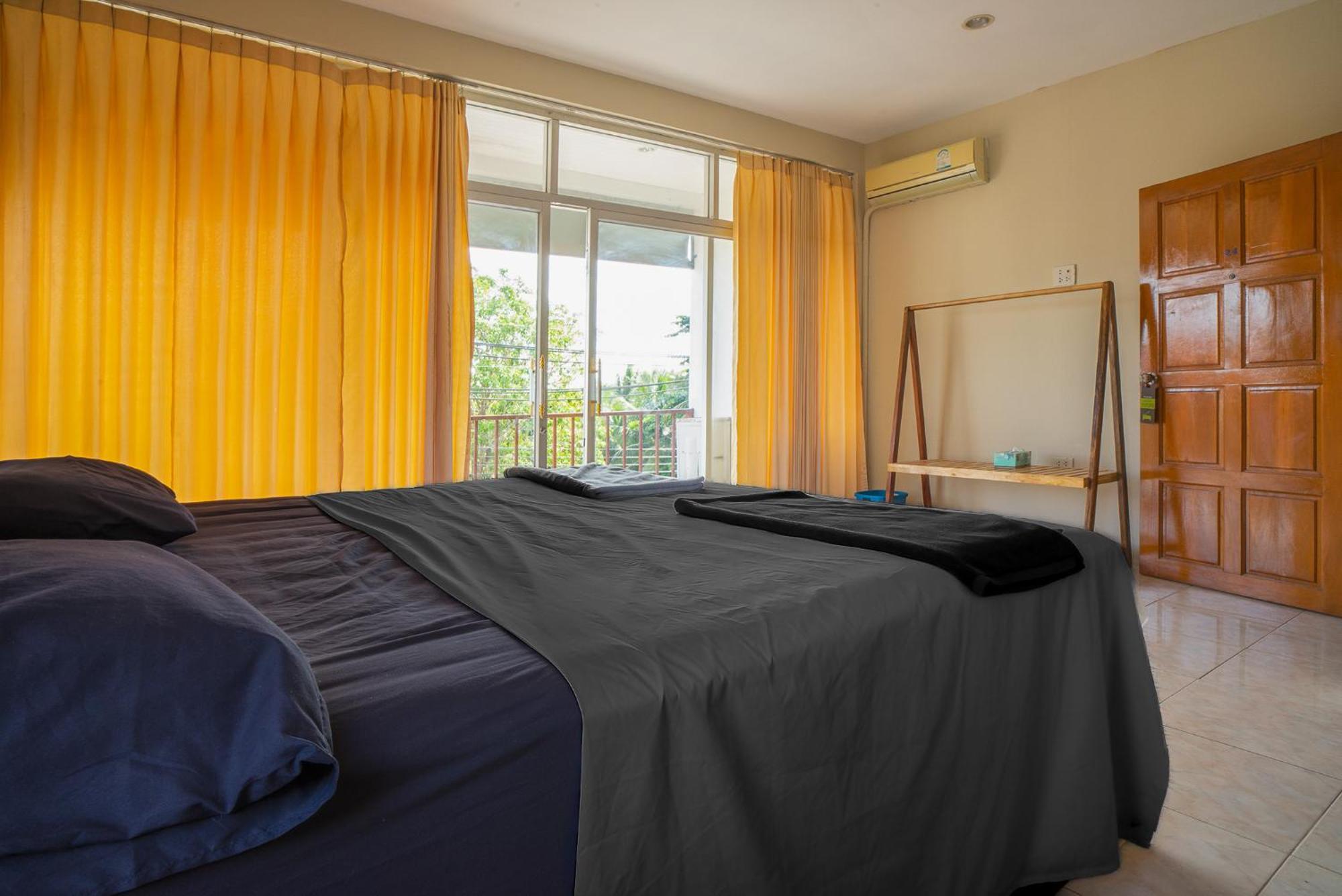 Echo Beach Hostel Baan Tai Eksteriør billede