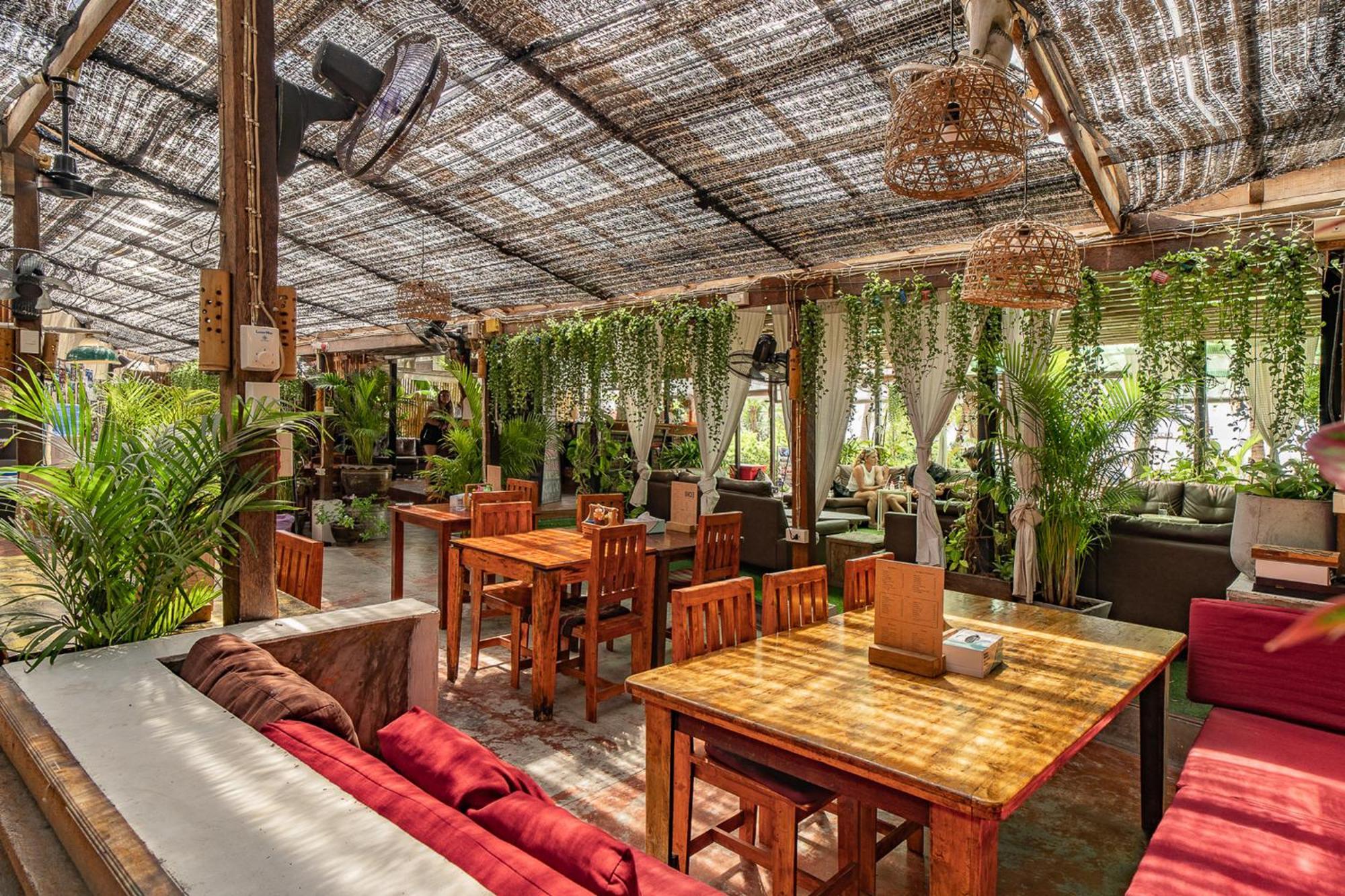 Echo Beach Hostel Baan Tai Eksteriør billede