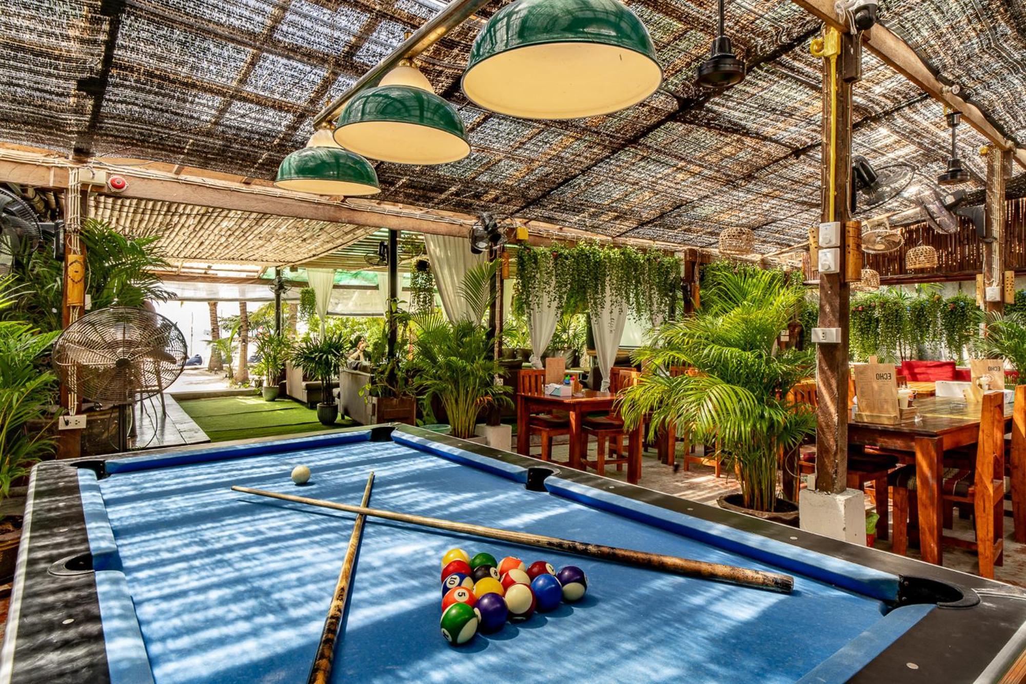 Echo Beach Hostel Baan Tai Eksteriør billede